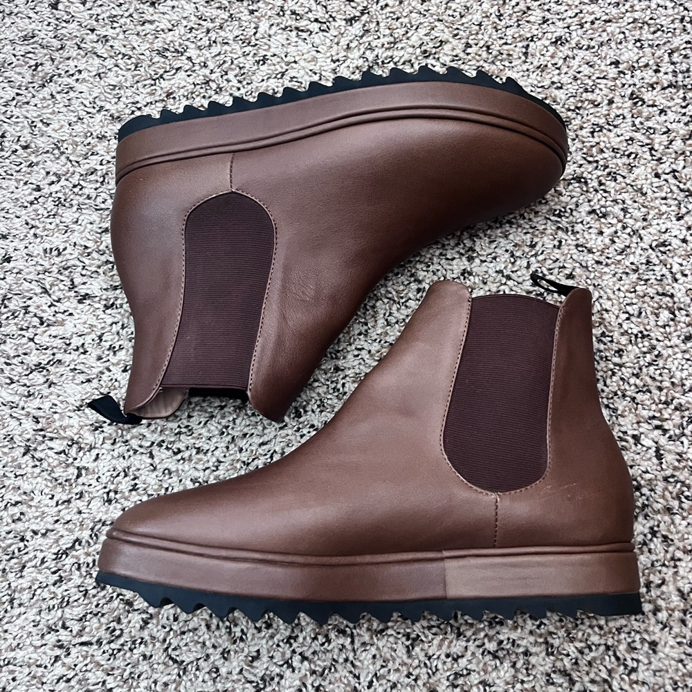 Lauren Manoogian Leather Chelsea Ankle Boots - Picture 2 of 11